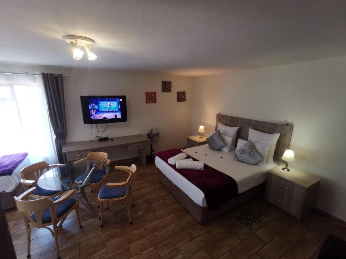 50 Galena Affordable Luxury Aparthotel Roodepoort Ngoại thất bức ảnh