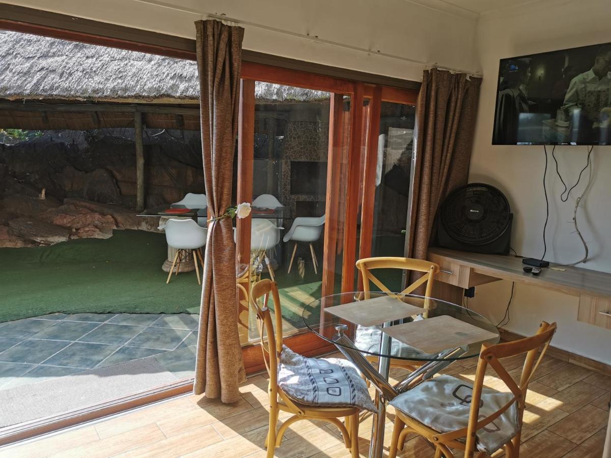50 Galena Affordable Luxury Aparthotel Roodepoort Ngoại thất bức ảnh